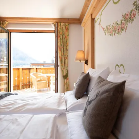 Hotel Cristallo 4*