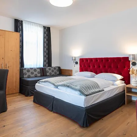 Cristallo Hotell Toblach