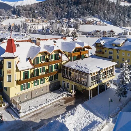 Cristallo Hotel