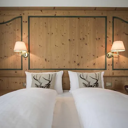 Cristallo Hotell
